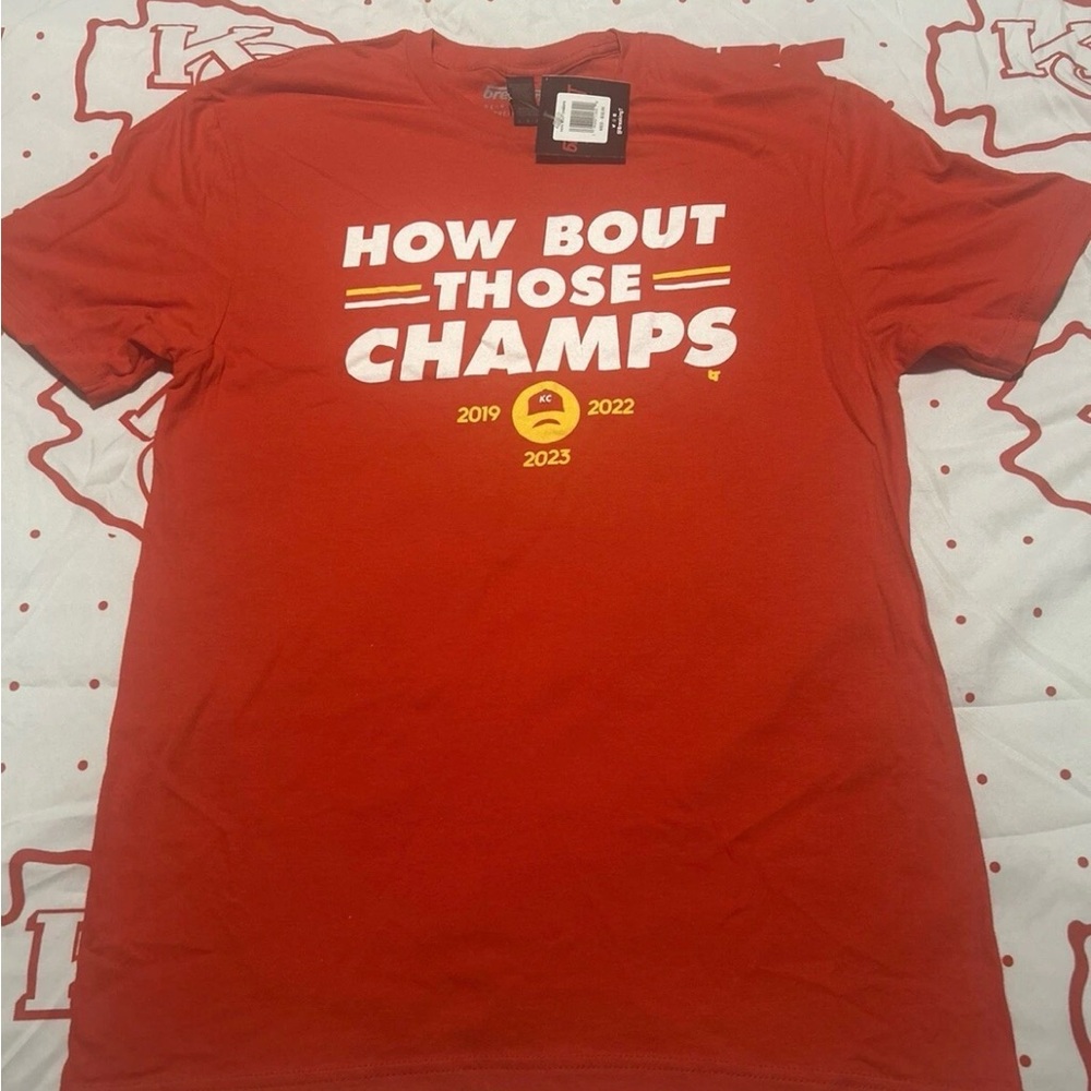 🔥KC Chiefs Super Bowl Champions 2023 Shirt Size Med🔥